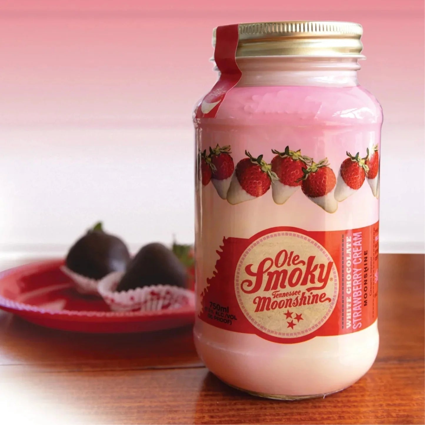 Whiskey Ole Smoky White Chocolate Strawberry Cream Moonshine 750cc